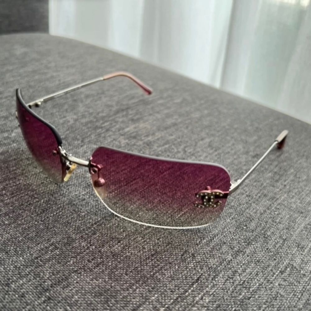 SOLD💋 RARE CHANEL Rimless Sunglasses 4017 D Pink Purple Gradient Silver Rate A - Picture 4 of 16
